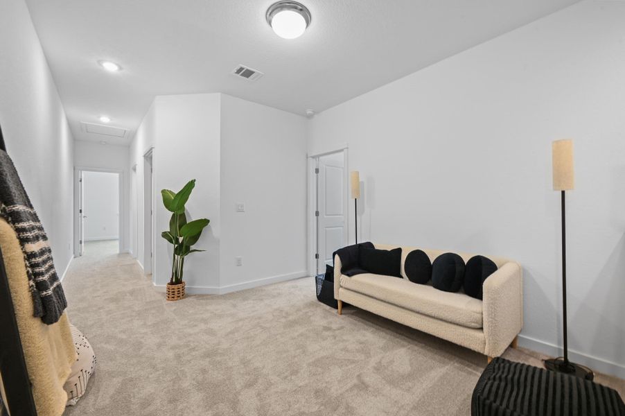 Furnished interior view inside a new home in , Buda (Image 16).