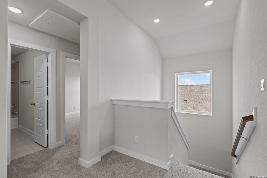 Spacious, unfurnished interior of a new home in Ladera, San Antonio (Image 25). Spacious, unfurnished interior of a new home in Ladera, San Antonio (Image 25).