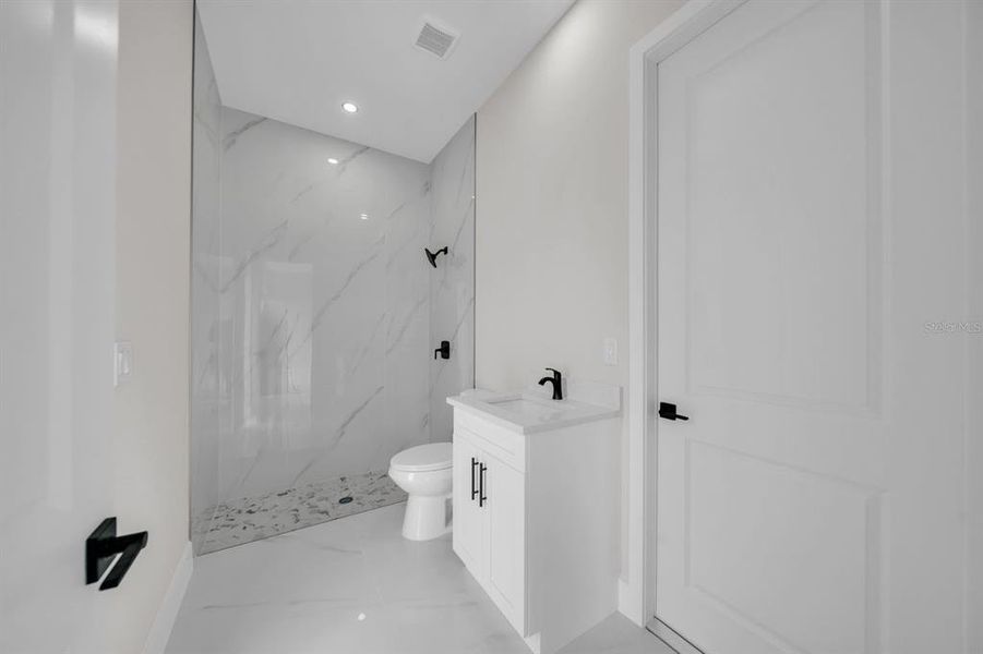 Image 32 of a home in .