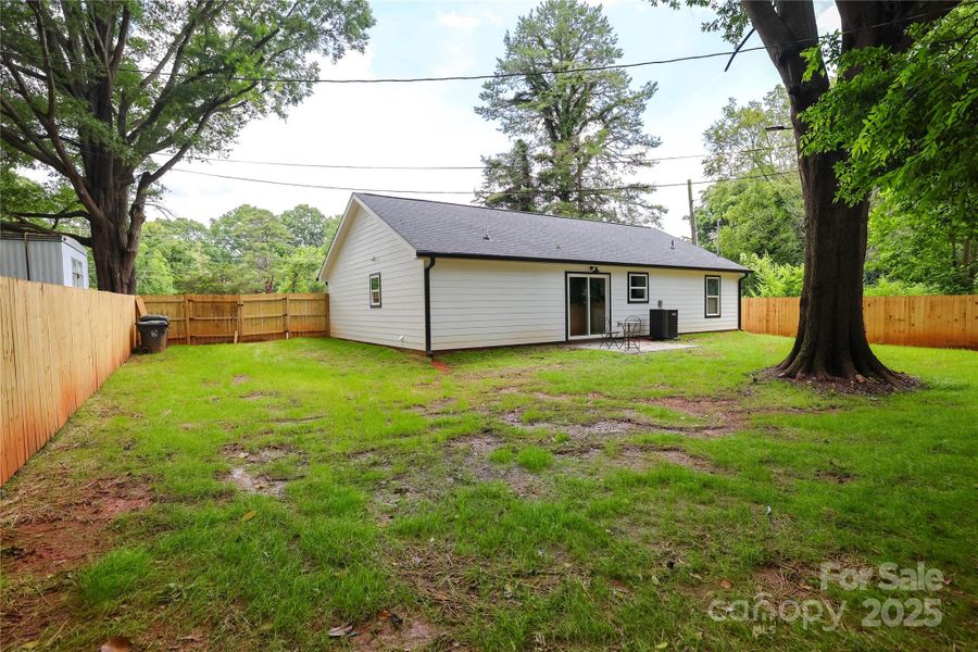Spacious, flat yard Spacious, flat yard