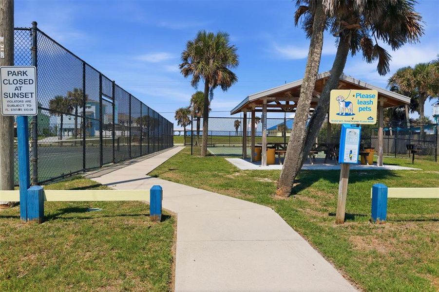 Community amenities in , New Smyrna Beach (Image 44).