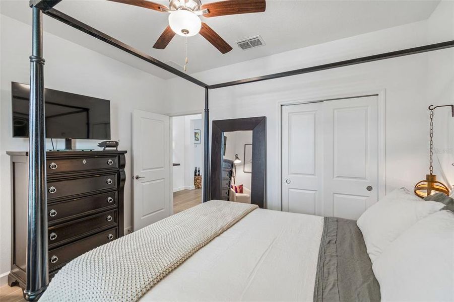 Furnished interior view inside a new home in , Wimauma (Image 10).
