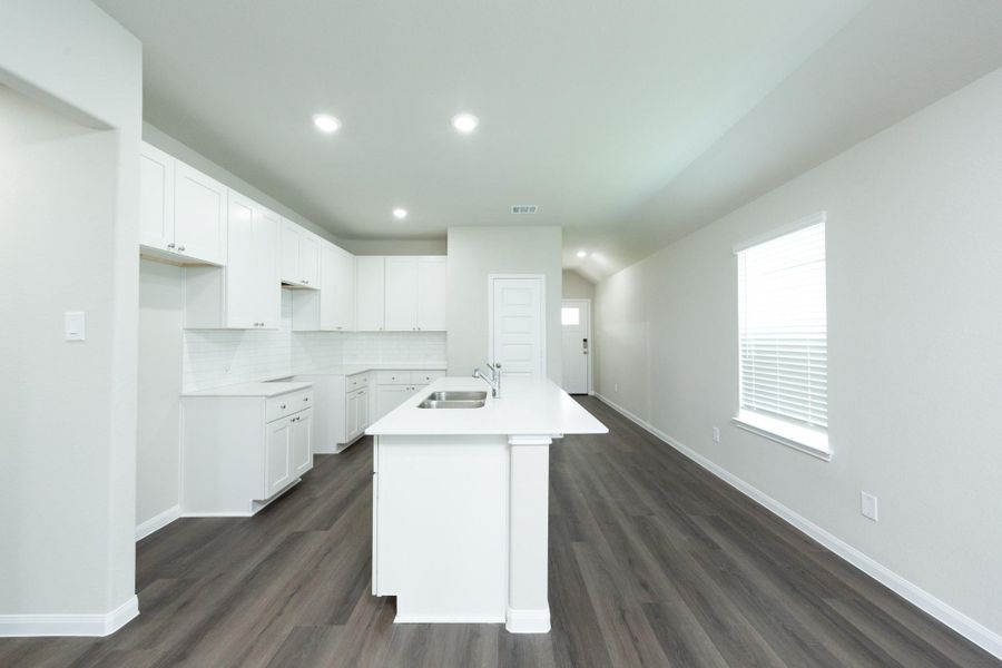 Furnished interior view inside a new home in Ridgeland Hills, Willis (Image 6).