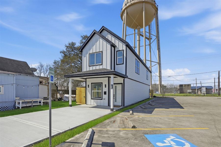 Community amenities in , La Porte (Image 22).