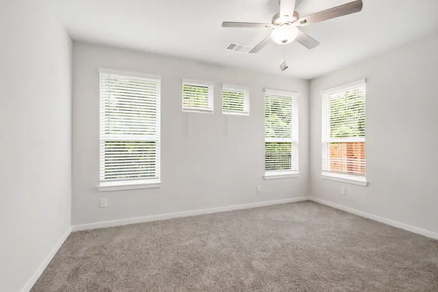 Spacious, unfurnished interior of a new home in Audubon, Magnolia (Image 21).