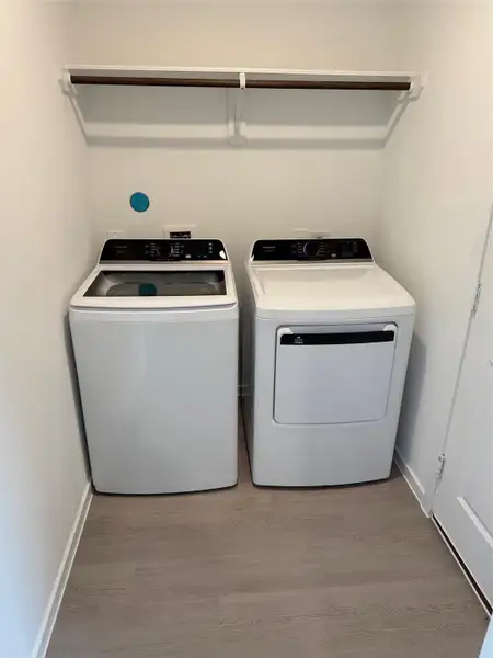 *Not actual home, pictures representative of same elevation*