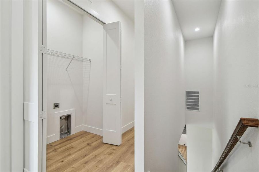 Image 33 of a home in . Image 33 of a home in .