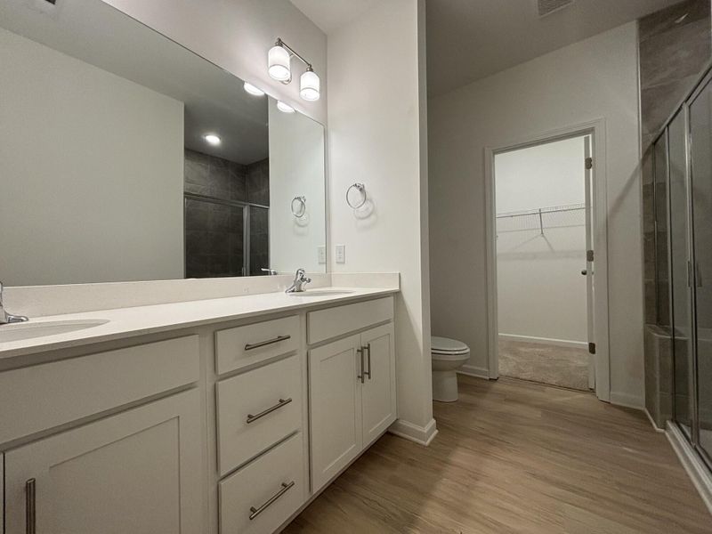 Furnished interior view inside a new home in CraigStone, Woodruff (Image 7). Furnished interior view inside a new home in CraigStone, Woodruff (Image 7).