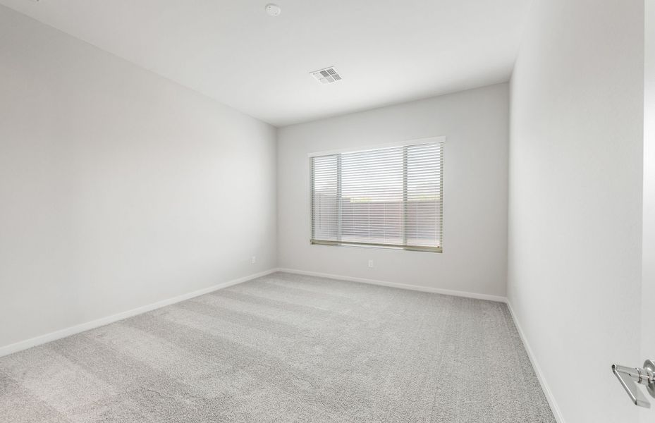 Spacious, unfurnished interior of a new home in Regent Hills - Meadow Series, Buckeye (Image 17). Spacious, unfurnished interior of a new home in Regent Hills - Meadow Series, Buckeye (Image 17).