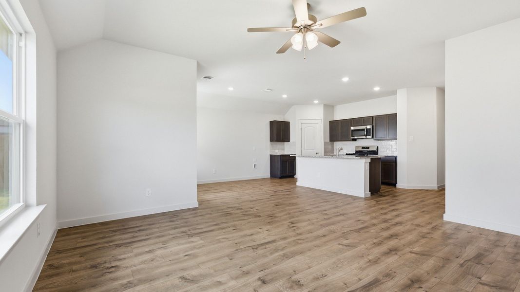 Furnished interior view inside a new home in Patriot Estates, Venus (Image 38).
