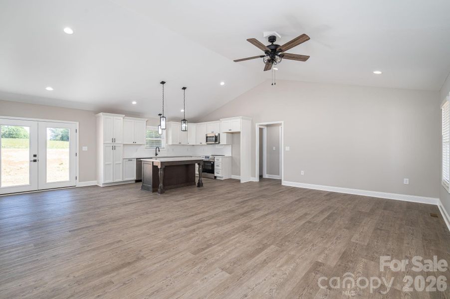 Spacious, unfurnished interior of a new home in , Lincolnton (Image 18).