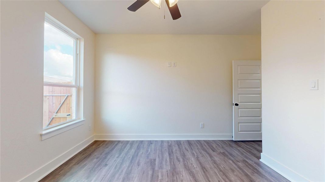 Spacious, unfurnished interior of a new home in , Houston (Image 32).