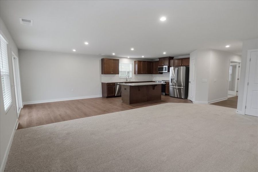 Image 28 of a home in Everly.