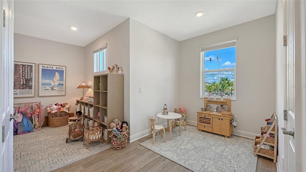 Furnished interior view inside a new home in , Bradenton (Image 36).