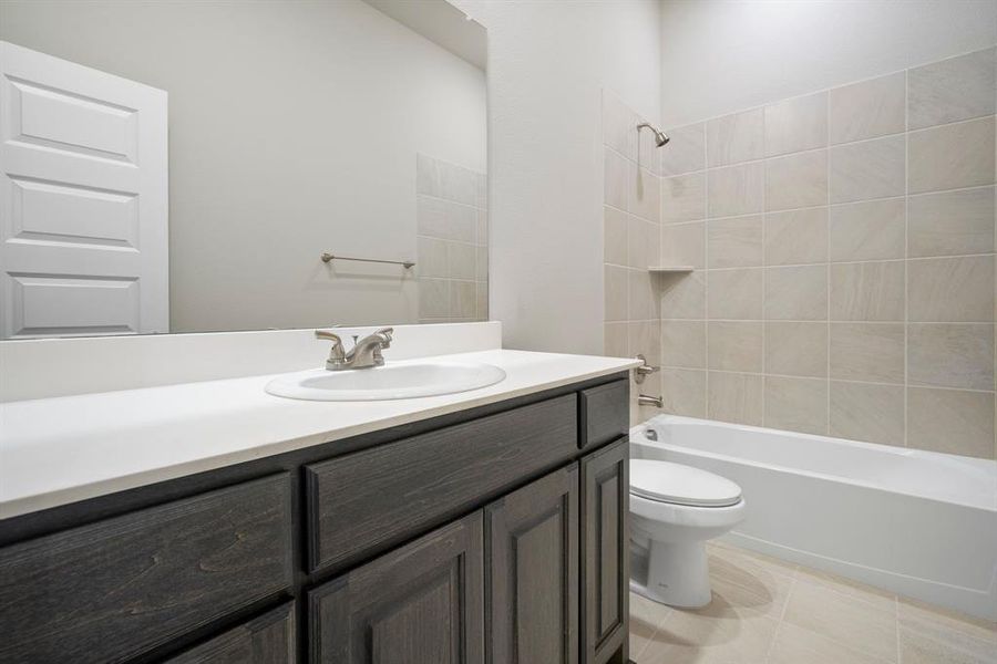 Furnished interior view inside a new home in Fox Landing, Caddo Mills (Image 16).