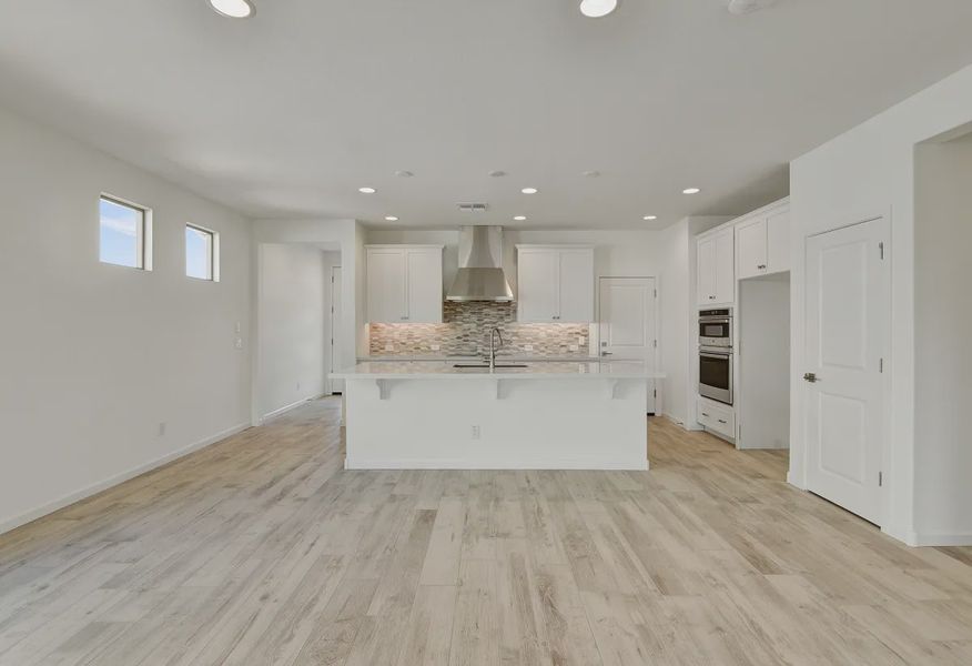 Wickenburg Ranch Thrive HS 1559 Kitchen - 9 of 13