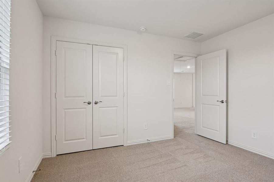 Spacious, unfurnished interior of a new home in Lakehaven - Spring Series, Farmersville (Image 39).