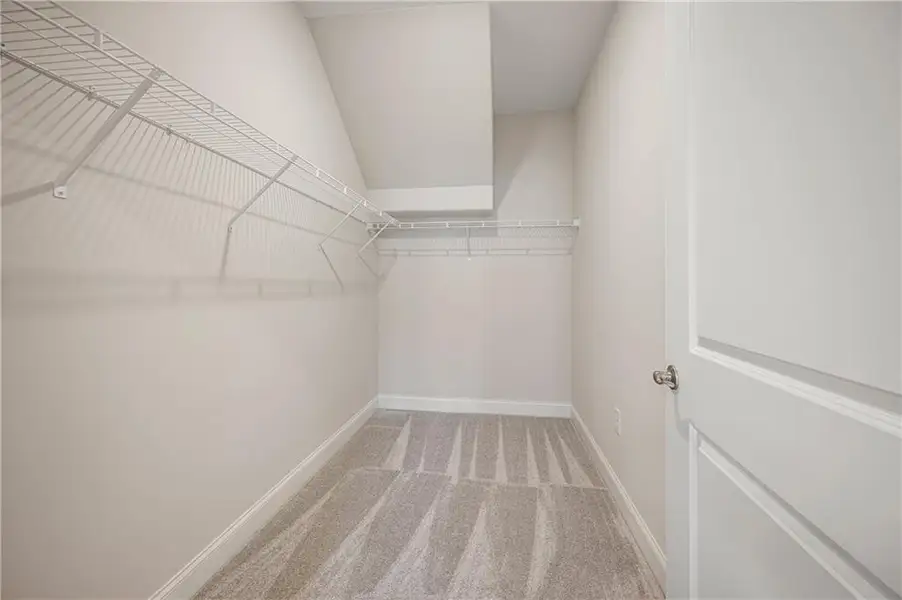 Spacious, unfurnished interior of a new home in Harmony Walk, Cartersville (Image 16).