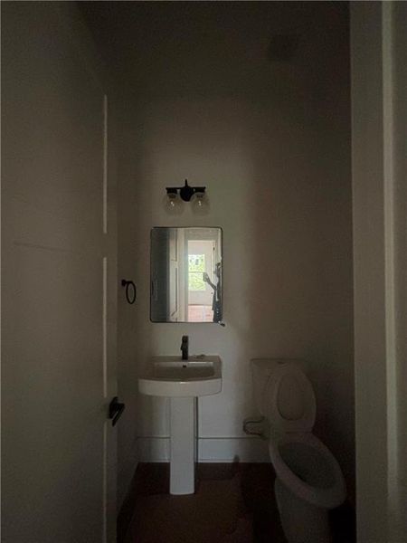 Image 27 of a home in .
