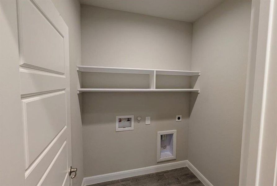 Spacious, unfurnished interior of a new home in Bella Vista, Granbury (Image 15). Spacious, unfurnished interior of a new home in Bella Vista, Granbury (Image 15).