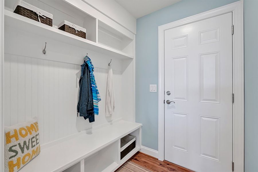 Cooper's Bay, Coat & Cubby