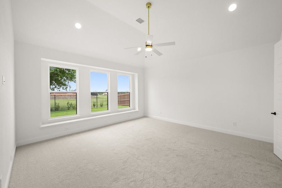 Spacious, unfurnished interior of a new home in Redden Farms, Midlothian (Image 15).