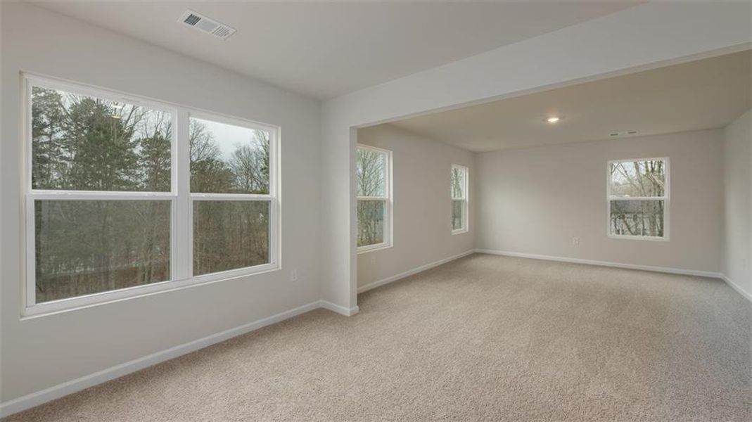 Spacious, unfurnished interior of a new home in Brooks Station, Dacula (Image 11).
