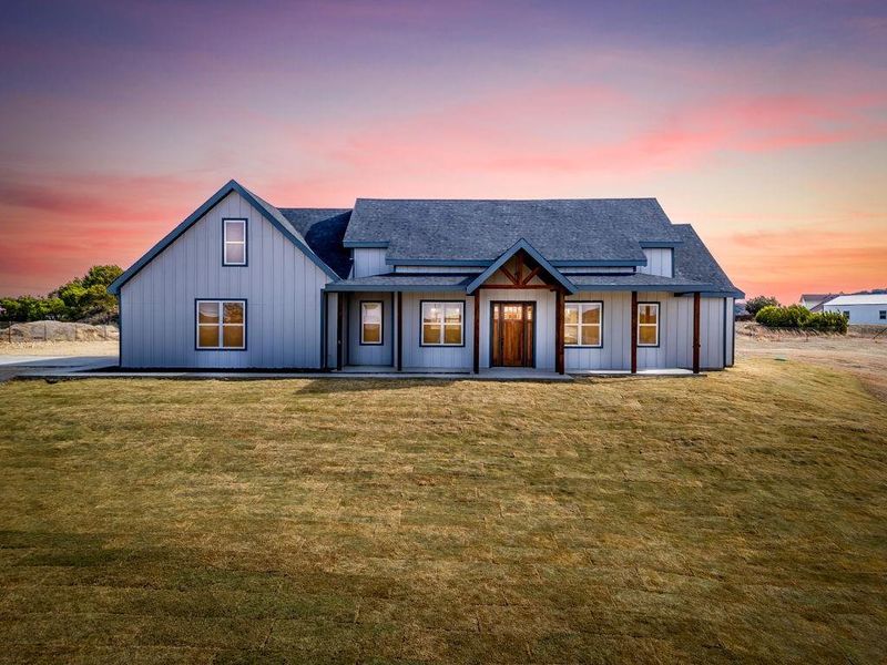 Exterior details and patio area of a home in , Glen Rose (Image 19).