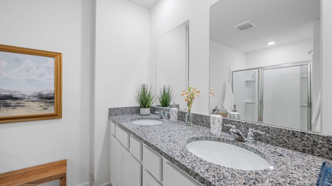 Image 33 of a home in Harbor Crest.