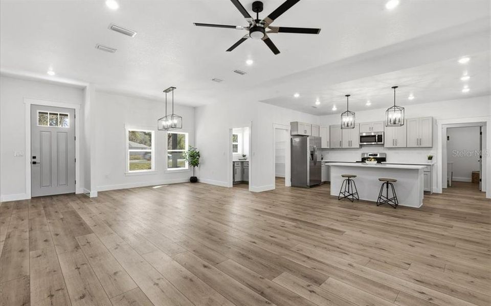 Spacious, unfurnished interior of a new home in , Lake City (Image 26).