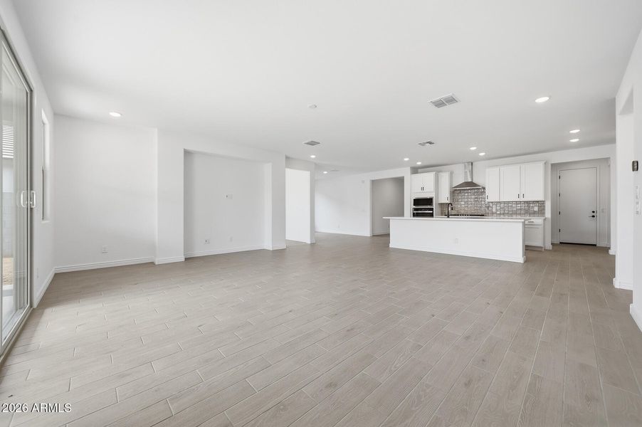 PHX_Miravida_lot 1037_Blush_14857_Greatr