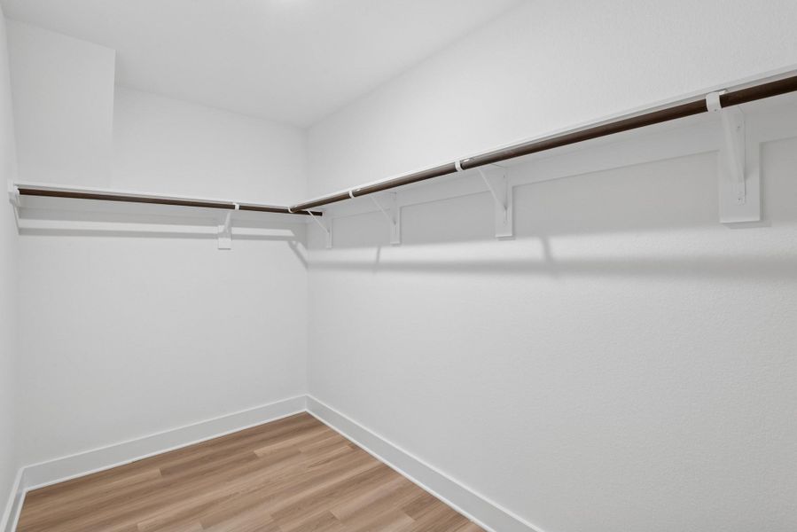 Spacious, unfurnished interior of a new home in Lago Mar, Santa Fe (Image 15). Spacious, unfurnished interior of a new home in Lago Mar, Santa Fe (Image 15).