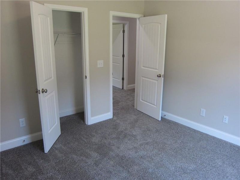 Spacious, unfurnished interior of a new home in , Dallas (Image 24).