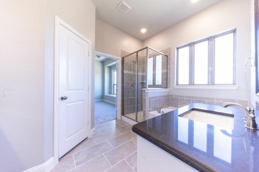 Image 32 representing the Waverly by Megatel Homes in Bloomridge, McKinney, TX.