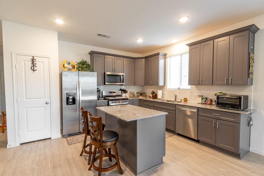 Furnished interior view inside a new home in Mustang Ridge, Alvin (Image 30). Furnished interior view inside a new home in Mustang Ridge, Alvin (Image 30).