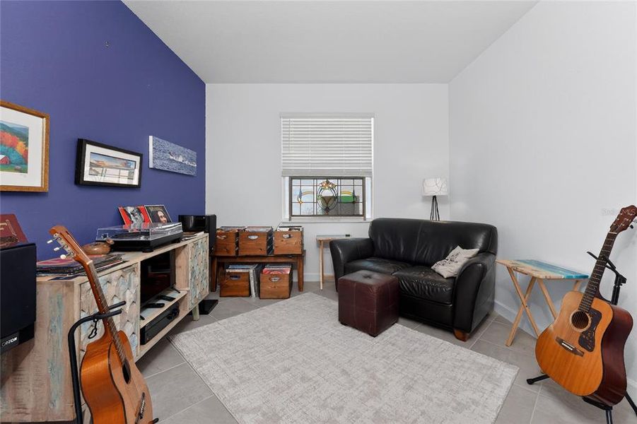 Furnished interior view inside a new home in , Englewood (Image 38).