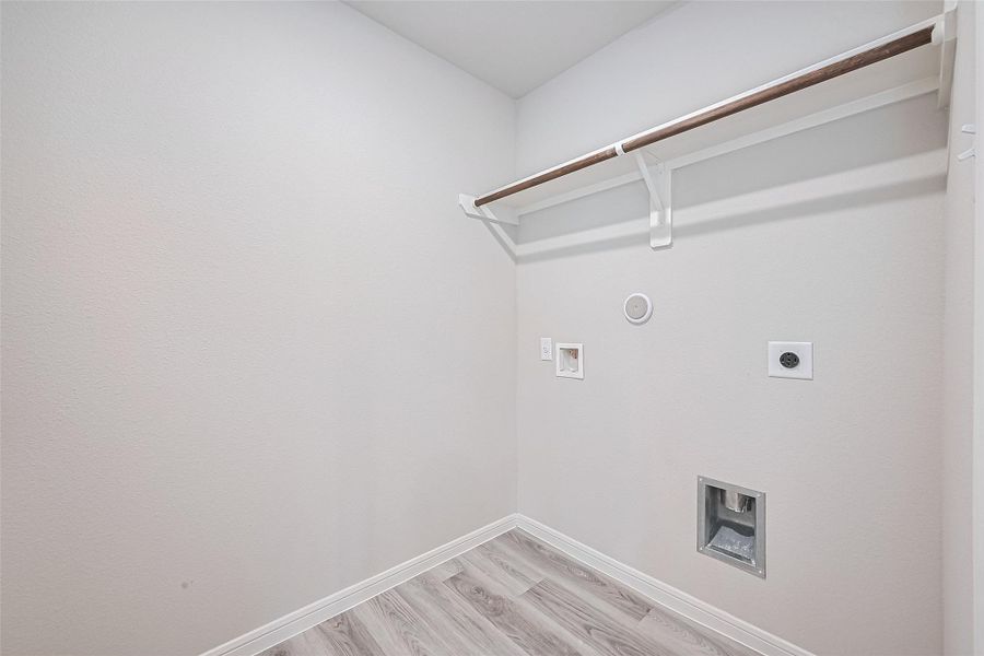 Spacious, unfurnished interior of a new home in Cypress Green, Hockley (Image 23).