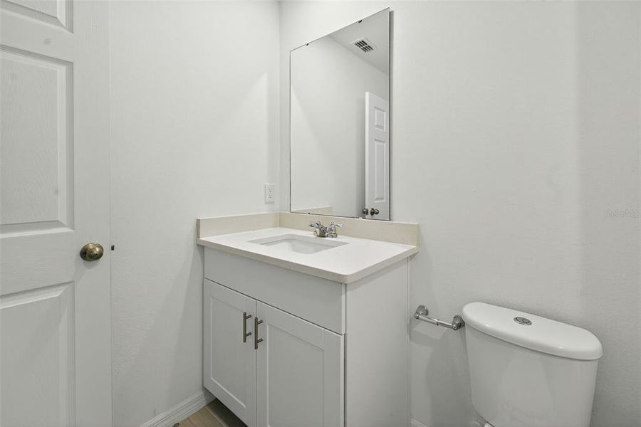 Furnished interior view inside a new home in , Orlando (Image 15).