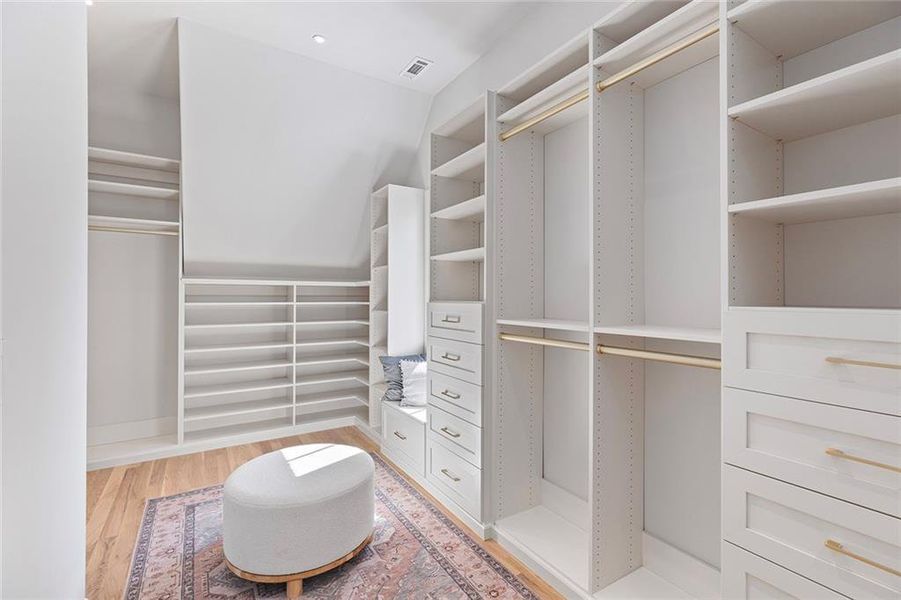 Image 78 of a home in .