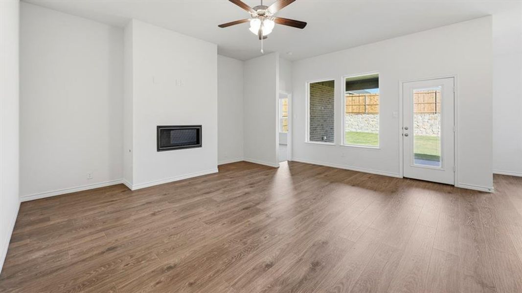 Spacious, unfurnished interior of a new home in Morning Ridge, Princeton (Image 20).