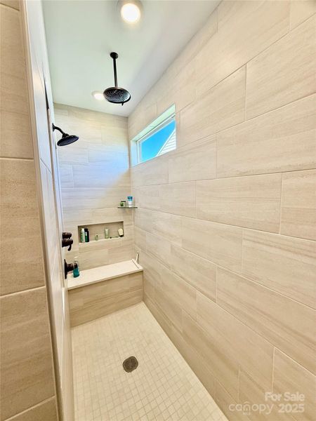 Primary Bathroom w/spa like Shower