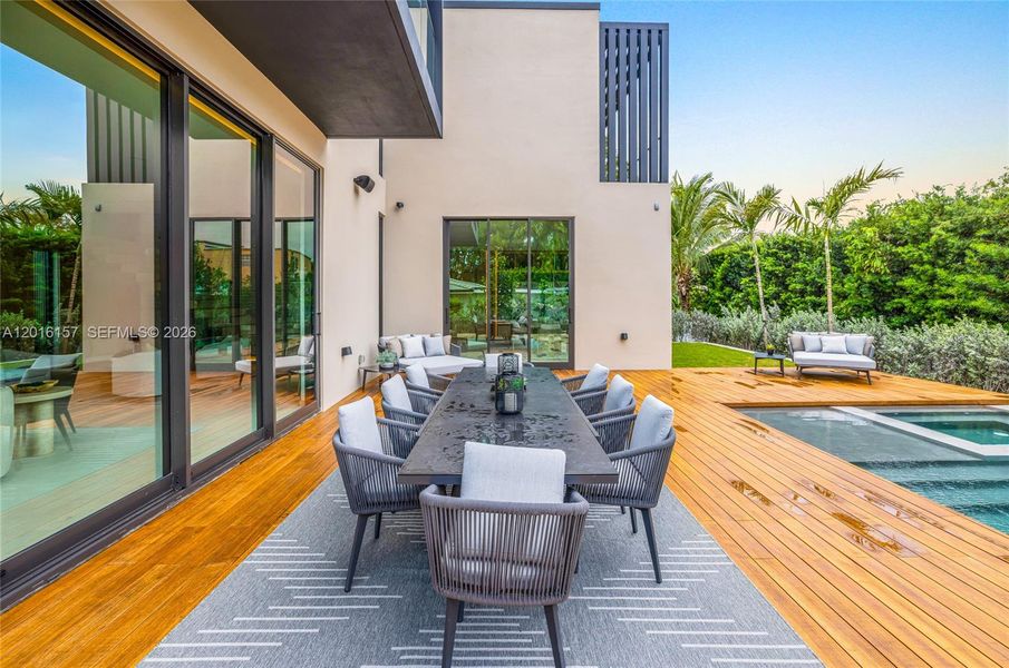 Exterior details and patio area of a home in , Miami Beach (Image 28).
