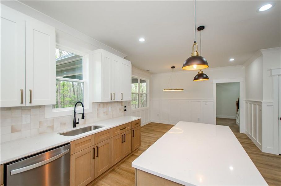 Furnished interior view inside a new home in , Gainesville (Image 14).