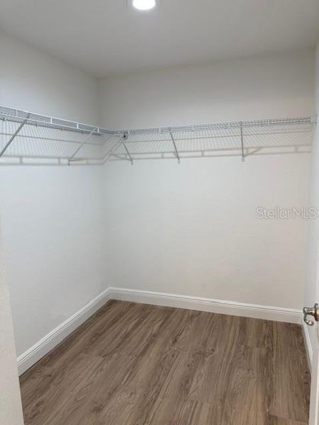 Spacious, unfurnished interior of a new home in , Summerfield (Image 24).