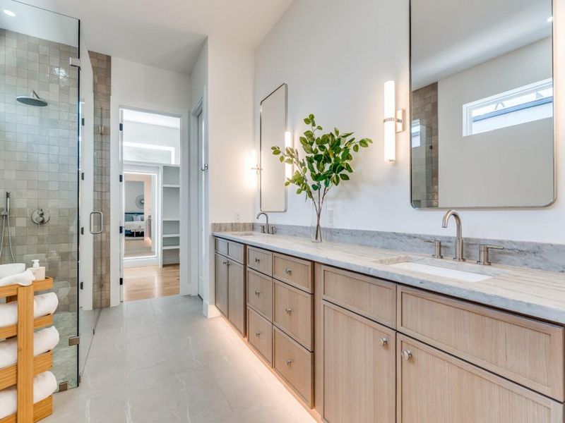 Furnished interior view inside a new home in , Dallas (Image 10). Furnished interior view inside a new home in , Dallas (Image 10).