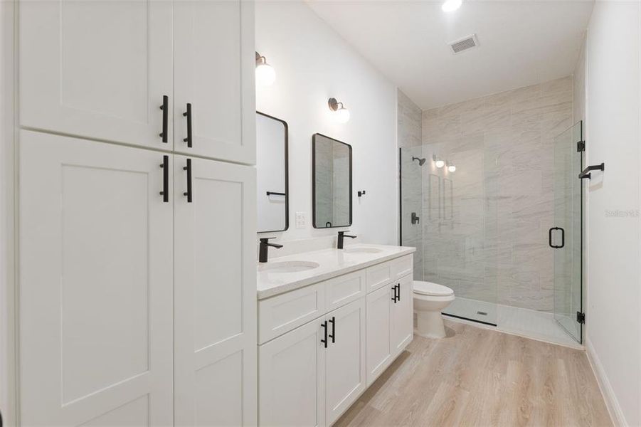 Furnished interior view inside a new home in , Ocala (Image 9).