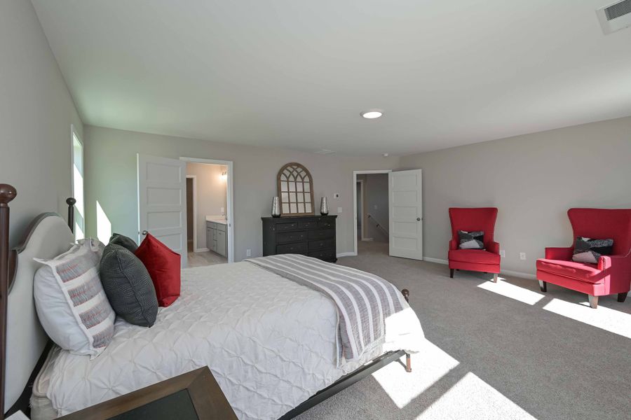 Furnished interior view inside a new home in Lake Shore, Temple (Image 18).