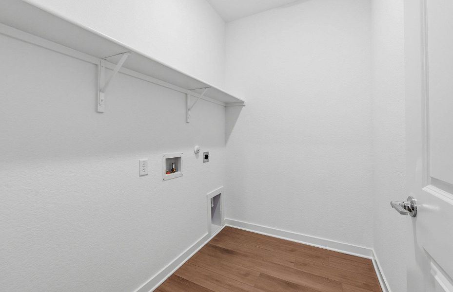 Spacious, unfurnished interior of a new home in Kuempel Farms, Pflugerville (Image 20).