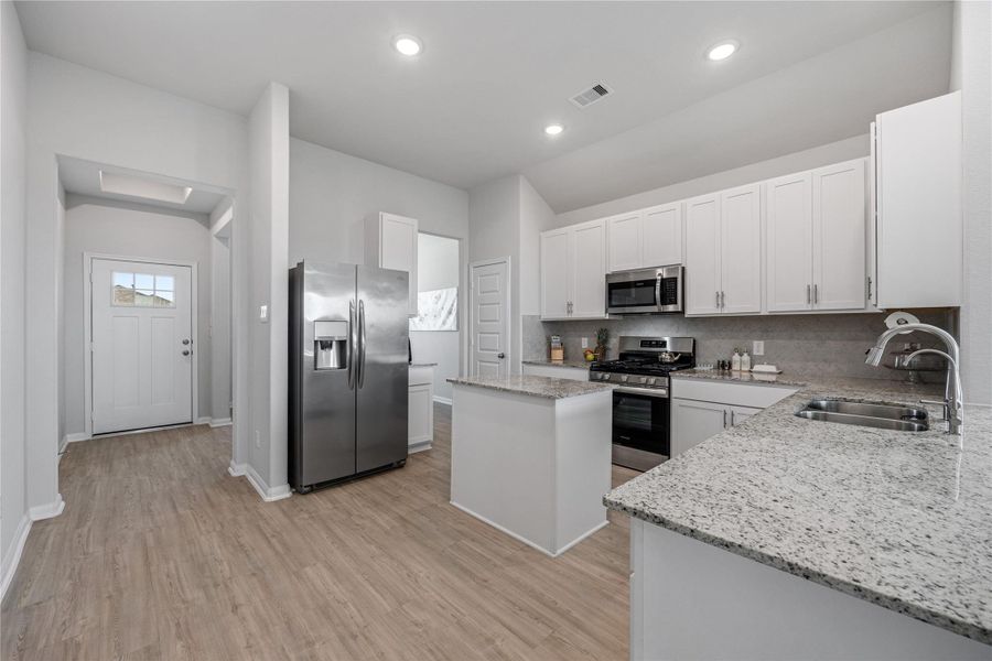 Furnished interior view inside a new home in , Texas City (Image 9).