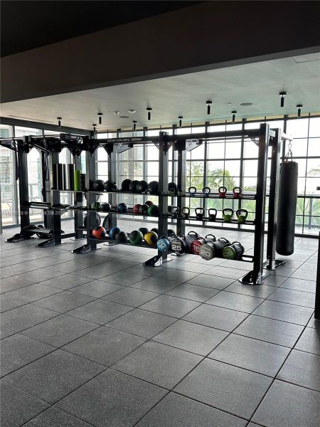 Community amenities in , Miami (Image 28).